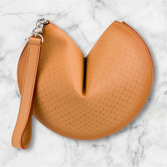 Authentic Louis Vuitton Fortune Cookie Pouch - Picture 1 of 2
